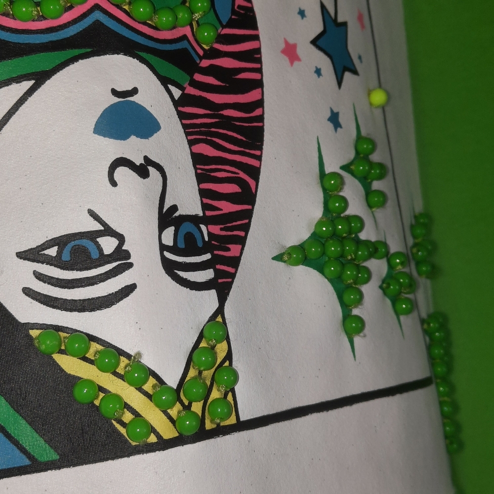 QUEEN OF SPARKLES Sweatshirt Beaded Queen Of Diamonds Card Logo Bright Green XL - Picture 8 of 11